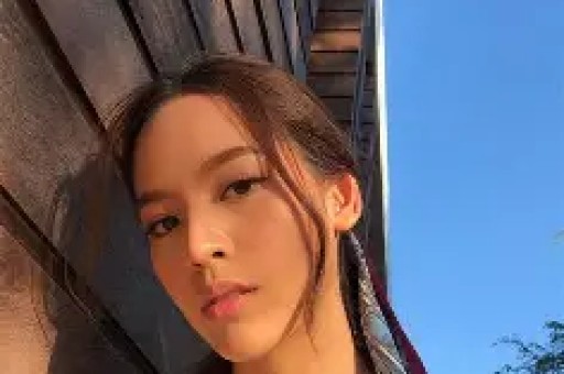 网红结婚砸七千万办成群星演唱会 网红的世界你懂吗？